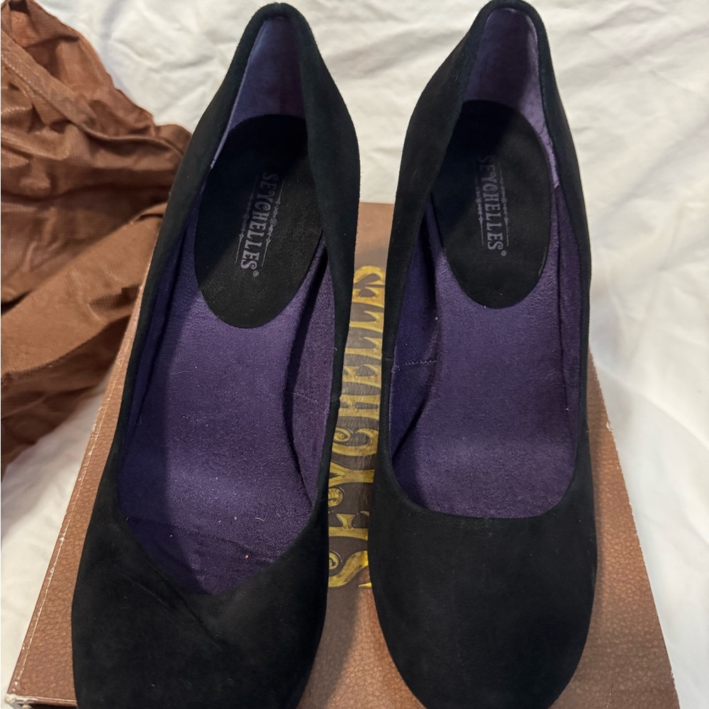 Seychelles Two-Tone Ballet Flats in Black and Purple